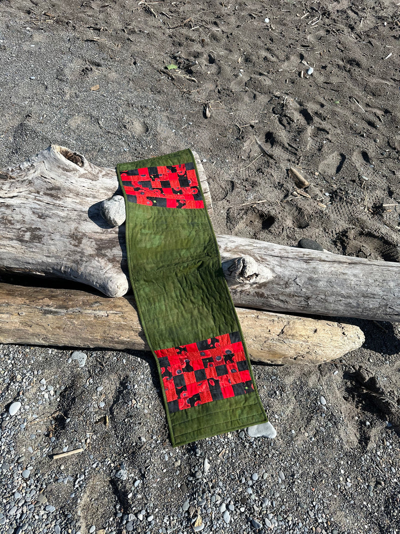 Poppies Table Runner